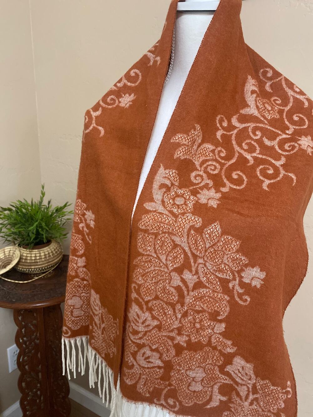 V Frass Cashmink Scarf Rust Cream Fringe 52" x 11" Fall Colors
